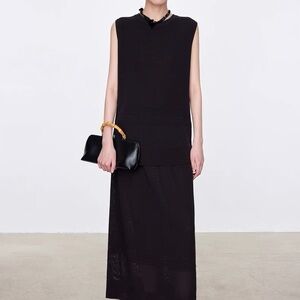 CHICJOC Minimalist Black Knit Sleeveless Top Size 38